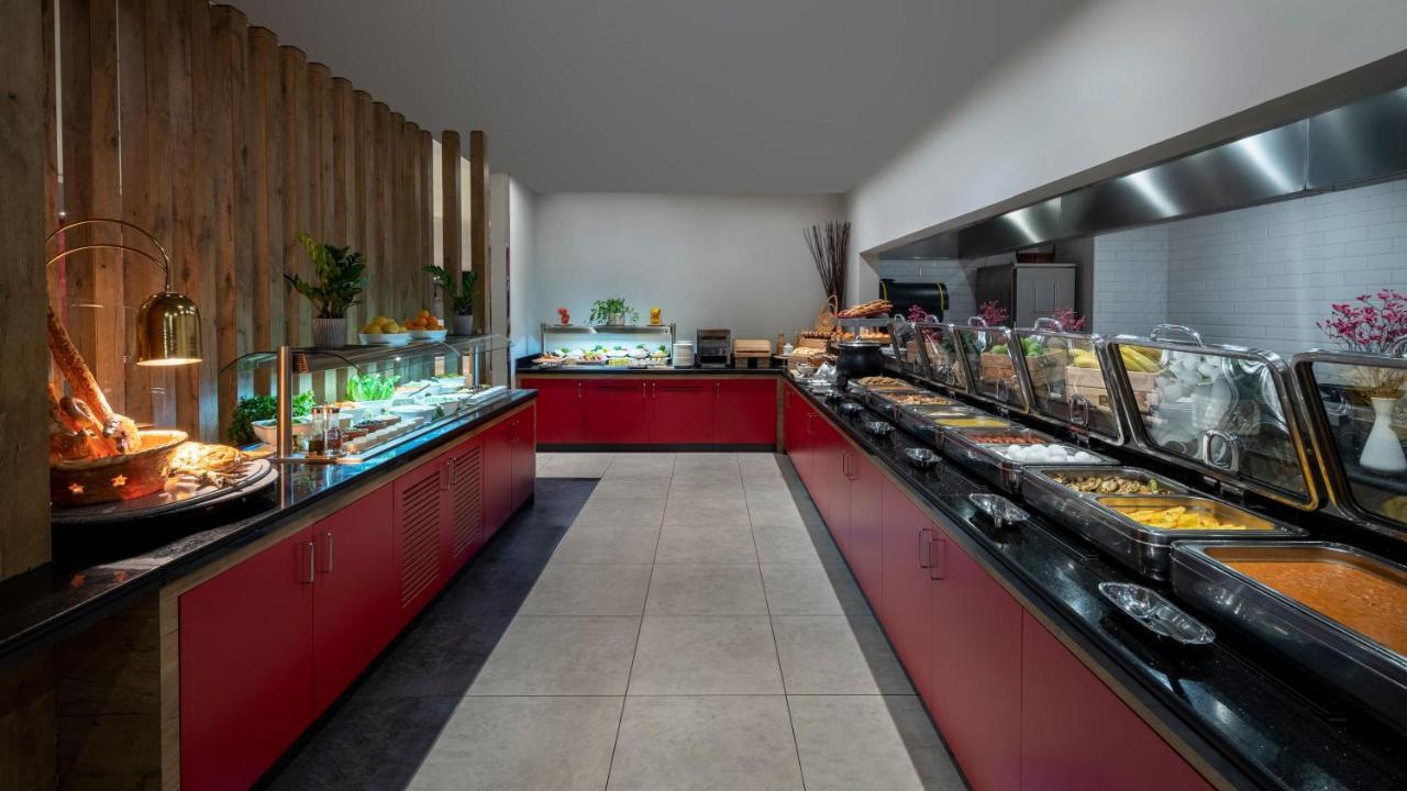 Ibis Jeddah Malik Road Otel Dış mekan fotoğraf