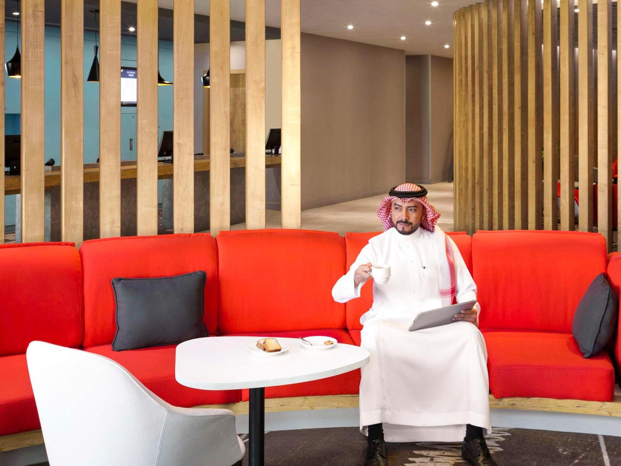 Ibis Jeddah Malik Road Otel Dış mekan fotoğraf