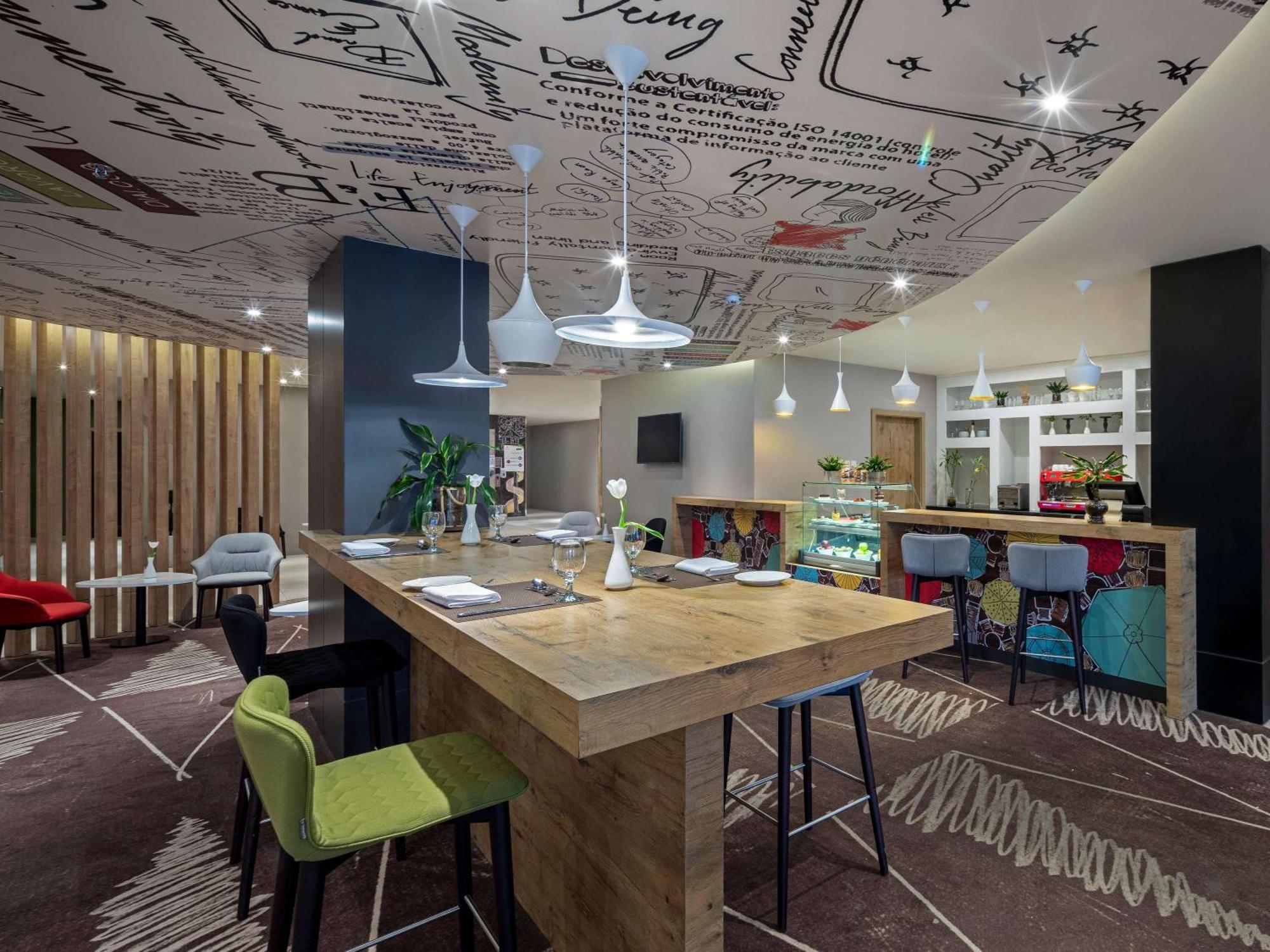 Ibis Jeddah Malik Road Otel Dış mekan fotoğraf