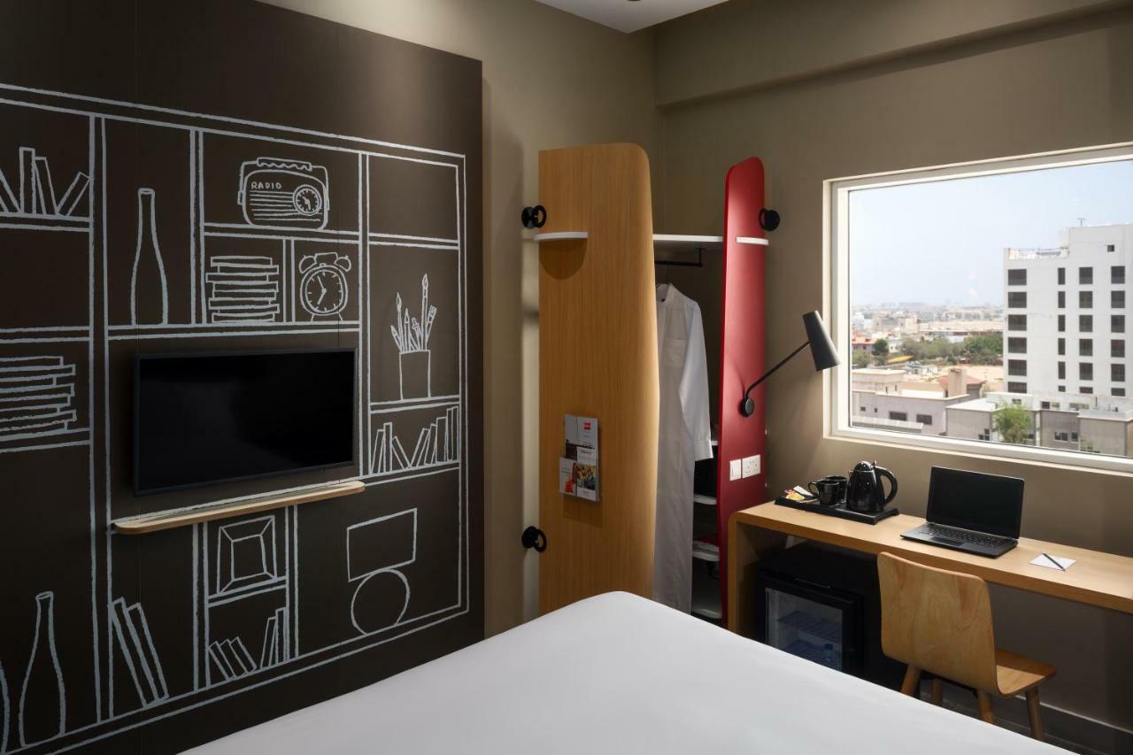 Ibis Jeddah Malik Road Otel Dış mekan fotoğraf